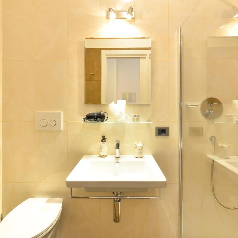 Vietitaly Filiberto - Camera Queen con Bagno in Comune - 10
