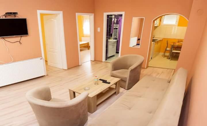 Apartmani "ROSHU" - Dupleks Apartman - 44