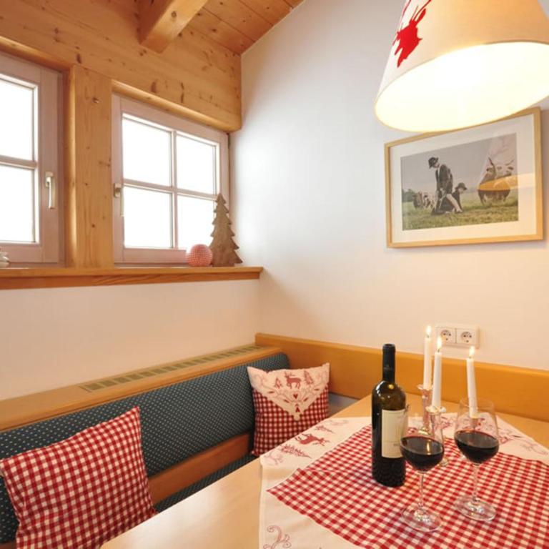 Gemütliche Ferienwohnung Bergwiese, 2-Raum, separates Schlafzimmer, schönen Balkon oder Terrasse, Komfort Ausstattung, ruhige Südlage, kostenfrei WLAN und schöne helle Sauna, Brötchenservice, Parkplatz, Hunde auf Anfrage, E-Tankstelle, Sonnenlage - Appartamento con Vista Montagna - 13