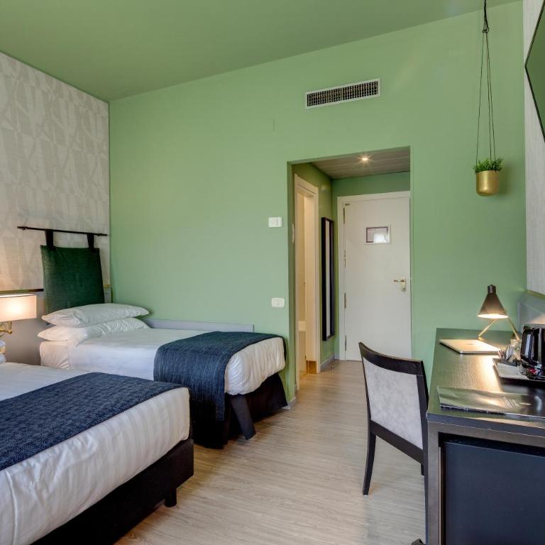 Best Western Plus CHC Florence - Camera Queen Classic con Letto Singolo - 5