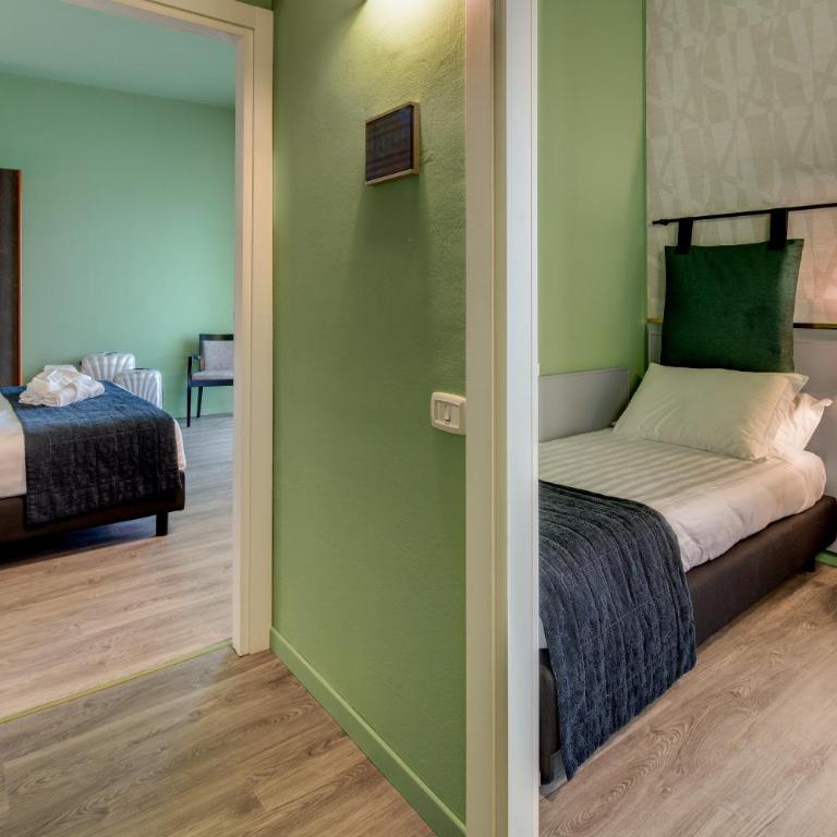 Best Western Plus CHC Florence - Appartamento con Letto Queen-Size e Quattro Letti Singoli - 3