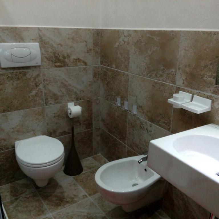 Borgo Degli Ulivi Rooms - Camera Tripla Basic - 5