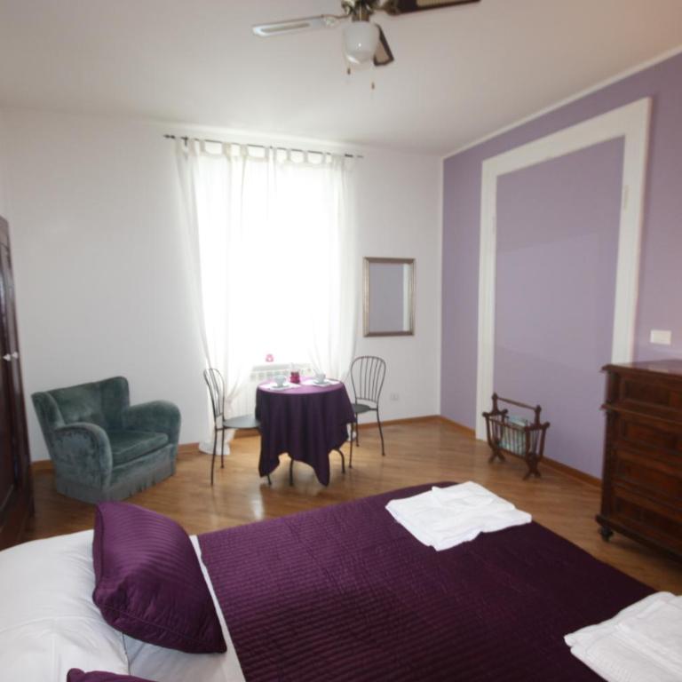 Palazzo Brigido - Triple Room with Private External Bathroom - 6