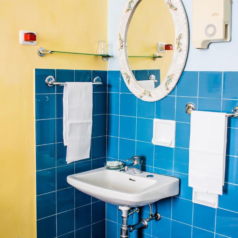 Hotel Il Bargellino - Camera Queen con Bagno in Comune - 2