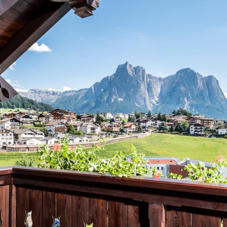Hotel Villa Kastelruth - Suite Junior con Vista Montagna - 4