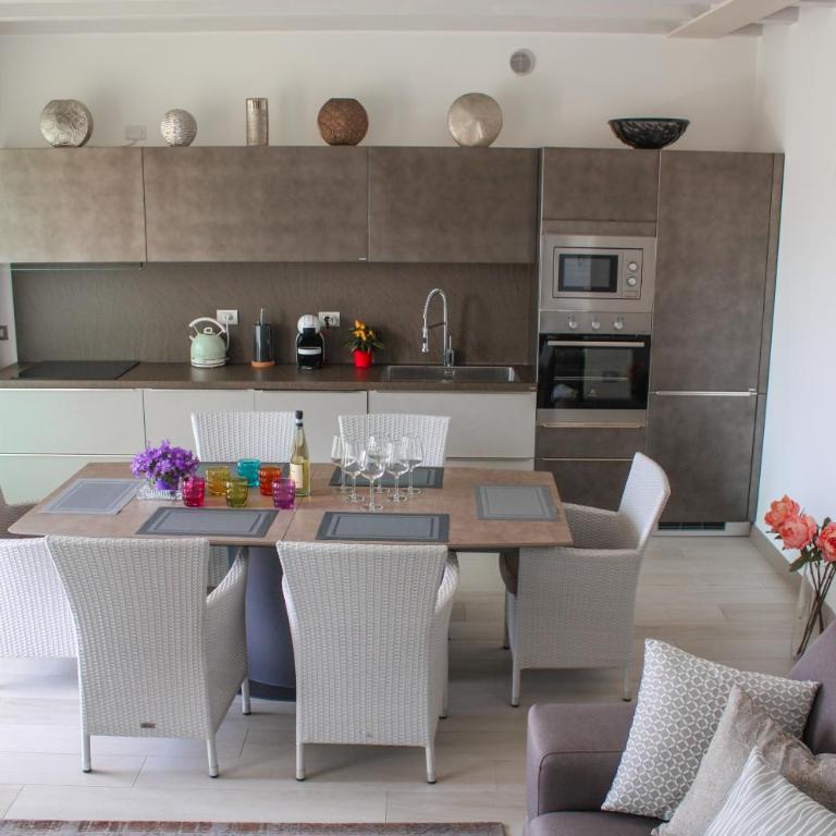 Sky Fort Garda View - Appartamento su 2 Livelli con Terrazza - 10