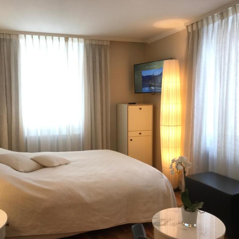 Hotel des Balances - Zimmer mit Queensize-Bett und Stadtblick (1 Erwachsener) - 2