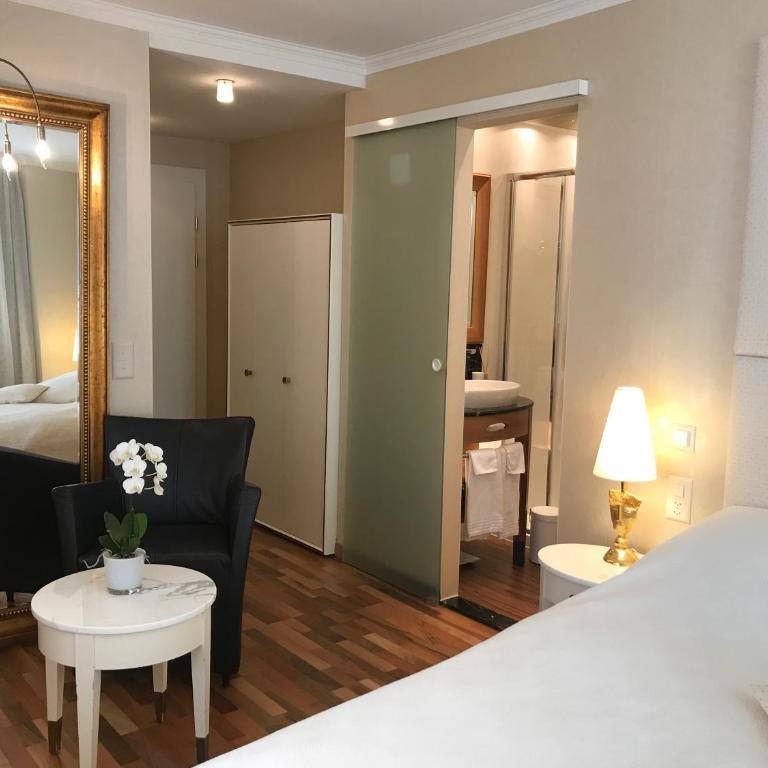 Hotel des Balances - Zimmer mit Queensize-Bett - 2
