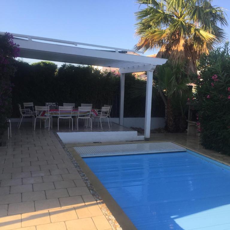 La maison de Virginie 6 a 12 personnes -300 m de la plage- vélos a disposition - Villa avec Piscine Privée - 38