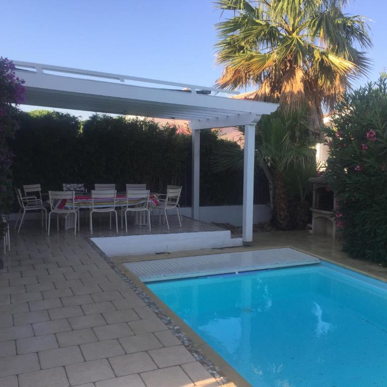 La maison de Virginie 6 a 12 personnes -300 m de la plage- vélos a disposition - Villa avec Piscine Privée - 21