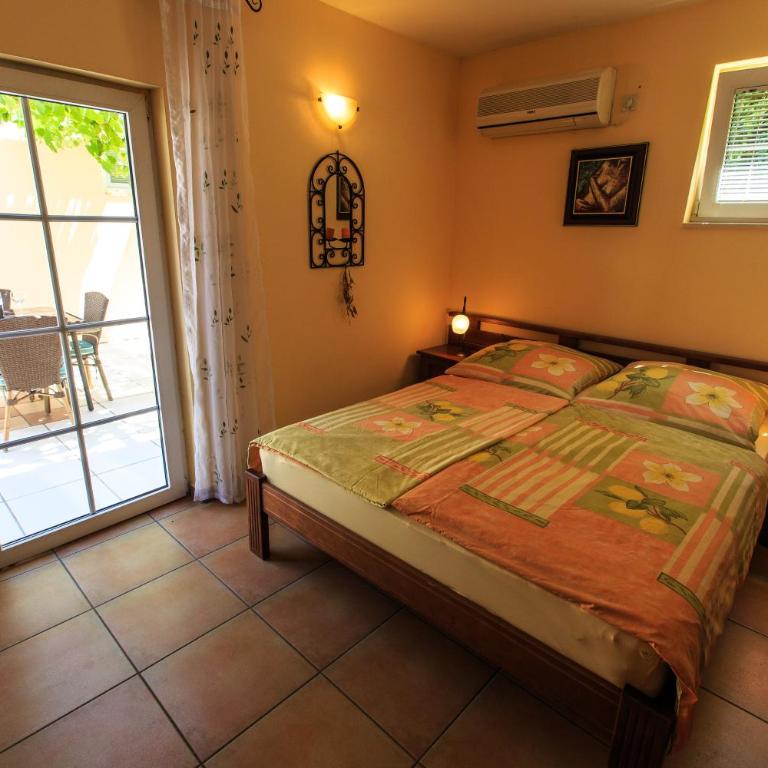 daMonte – Apartments and rooms - Dvokrevetna Soba sa Bračnim Krevetom i Terasom - 1