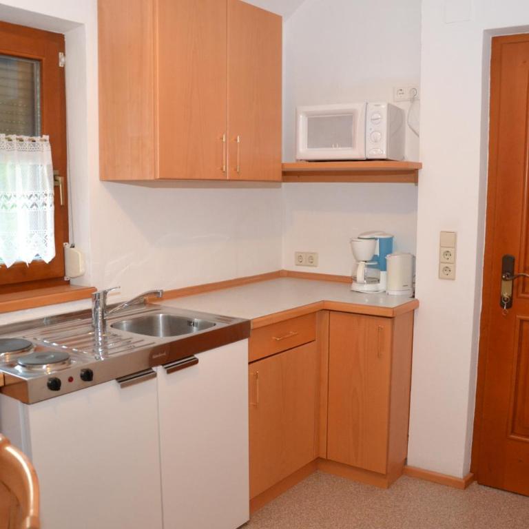 Gästehaus Bachmann - Apartment mit Balkon - 5