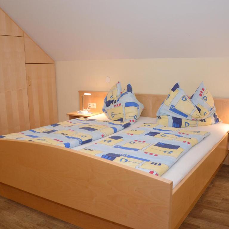 Gästehaus Bachmann - Superior Doppelzimmer mit Balkon - 3