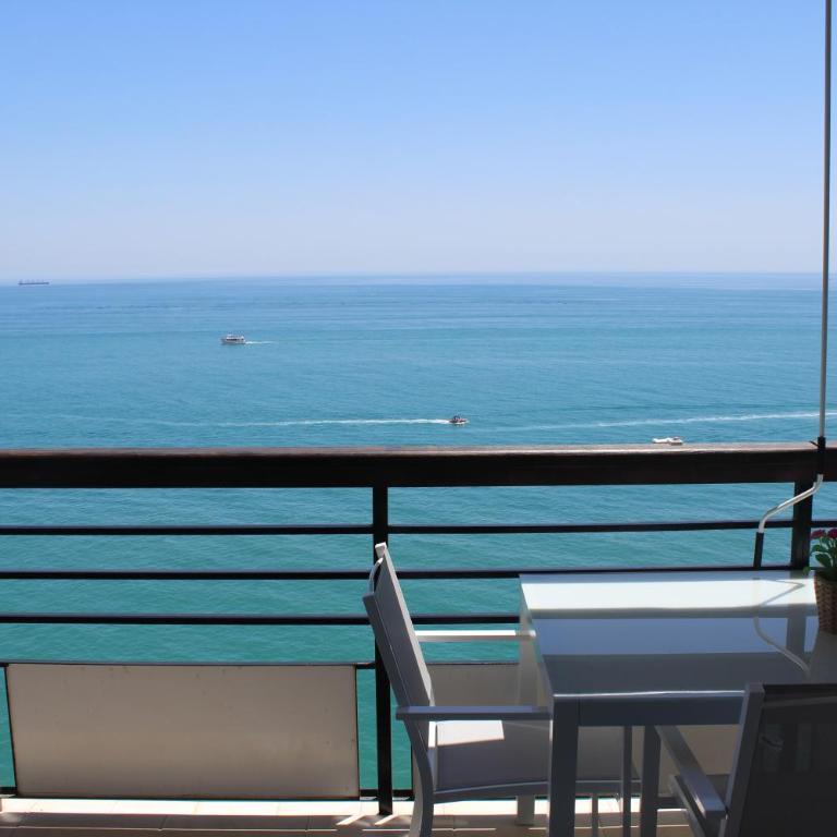 Castillo Santa Clara - Apartamento Deluxe con 3 dormitorios y vistas frontales al mar - 2