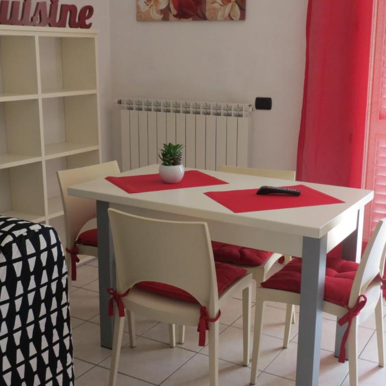 Palazzina Mary - Appartamento con Balcone - 23