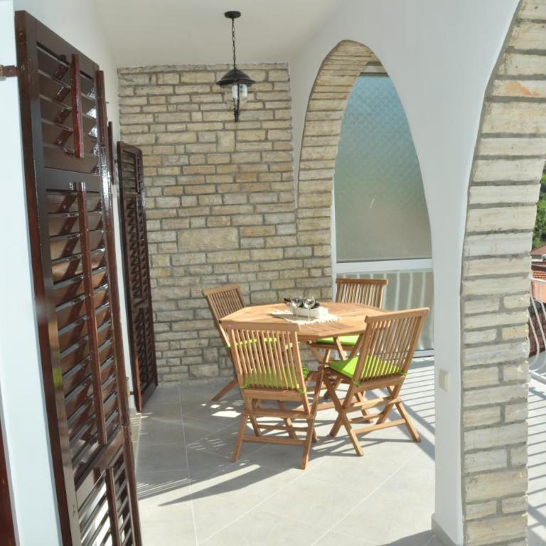 Apartments La Dolce Vita - Apartment with Balcony - 46