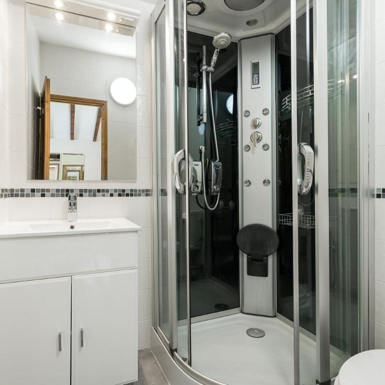 Mazot Loppe - A Cosy Central Chamonix Hideaway - Apartment mit 1 Schlafzimmer (4 Erwachsene) - 10