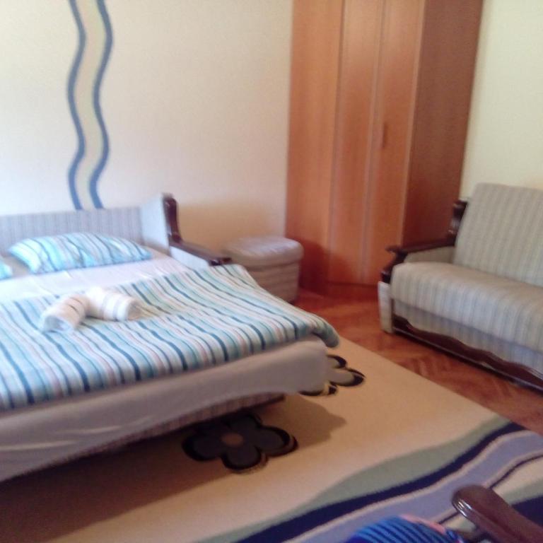 Guesthouse Andrea A - Queen Room with Two Queen Beds - 3