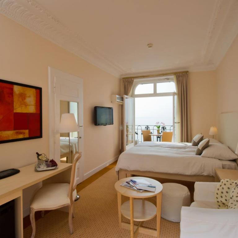 Hôtel du Grand Lac Excelsior - Deluxe Double Room with Balcony and Lake View - 3
