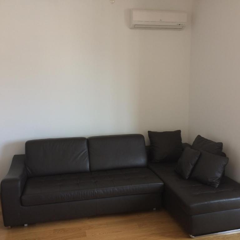 Relax Apartment Becici - One-Bedroom Apartment - 24
