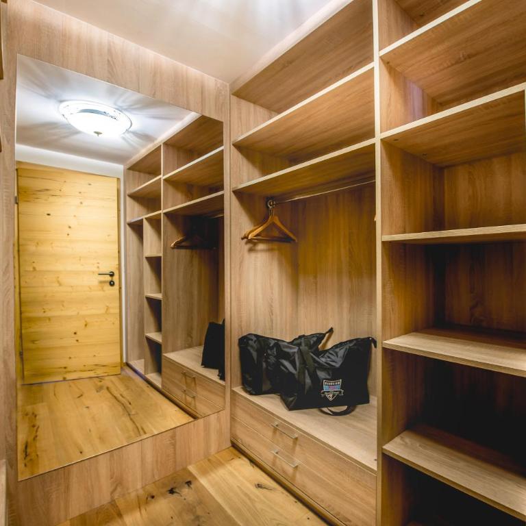 Familotel Kindl - Apartment mit 2 Schlafzimmern - Nebengebäude - 1