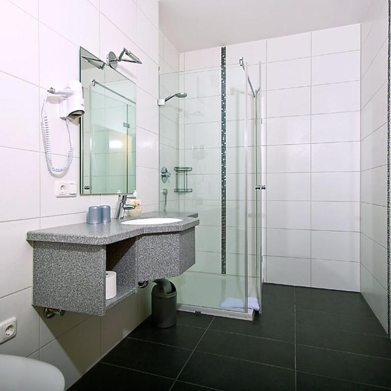 Landhotel Wiesbauer - Deluxe Doppelzimmer mit Balkon - 2