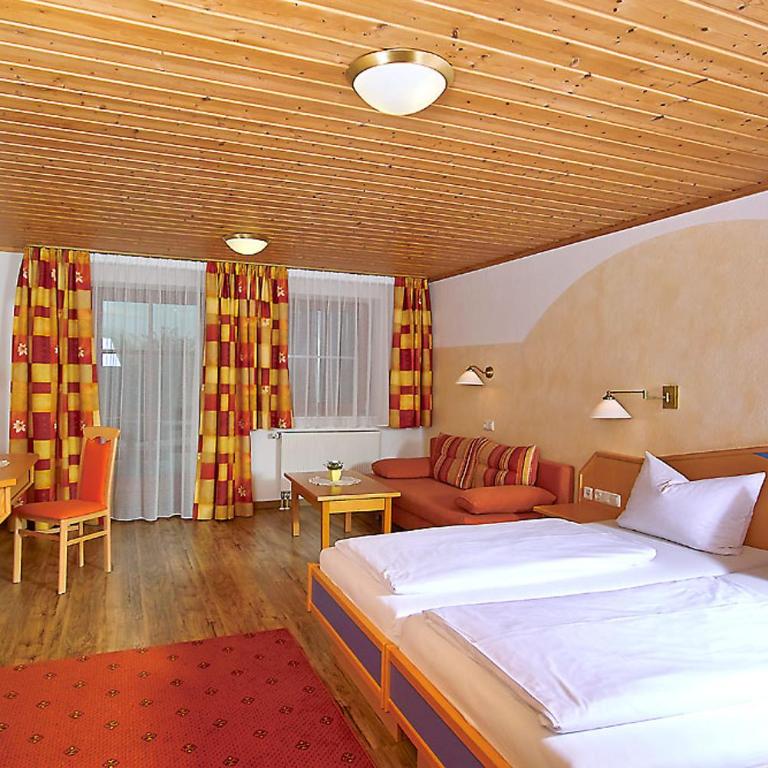 Landhotel Wiesbauer - Doppelzimmer - barrierefrei - 3