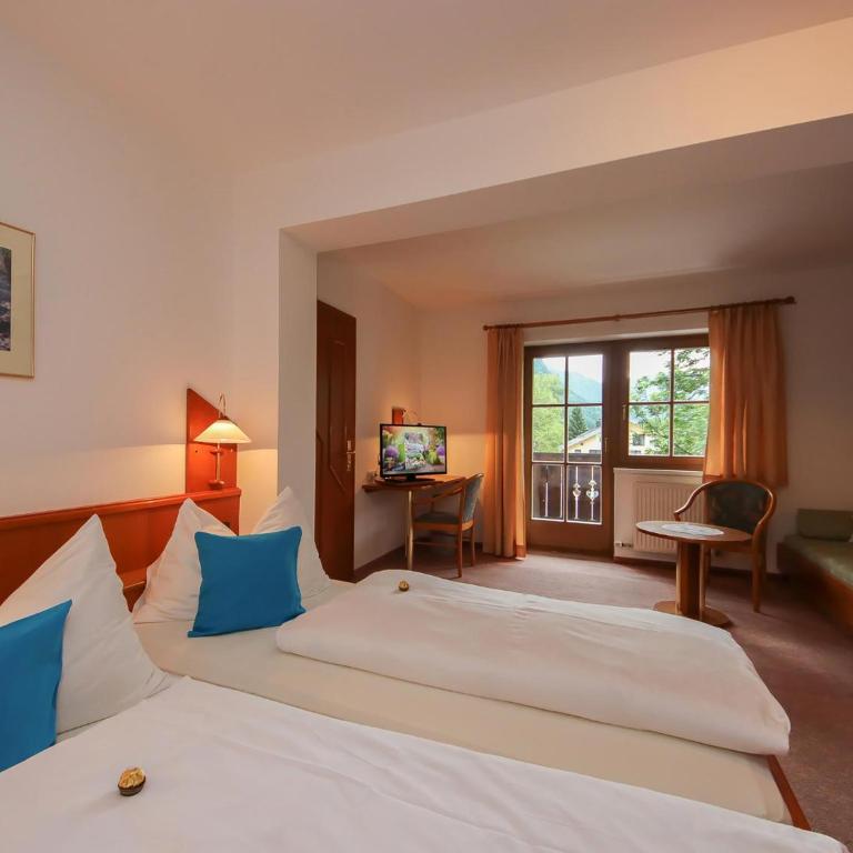 Landgasthof Neuwirt - Familienzimmer mit Balkon - 9