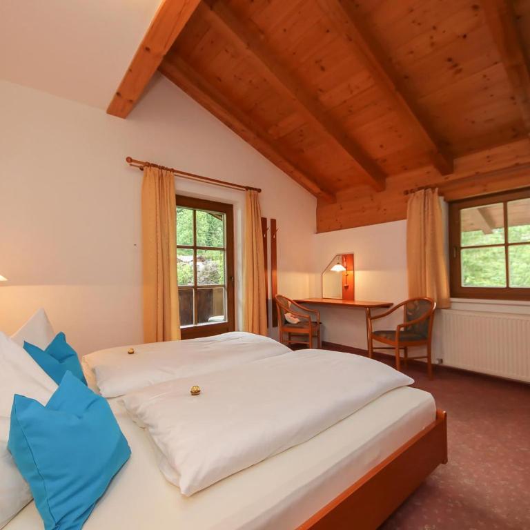 Landgasthof Neuwirt - Doppelzimmer mit Balkon - 13