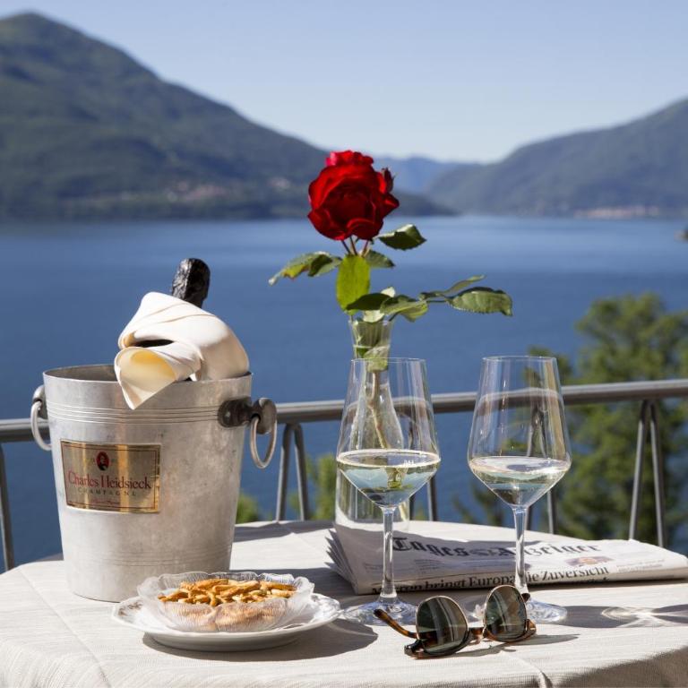 Hotel Arancio - Camera Matrimoniale Panorama con Balcone e Vista Lago - 8