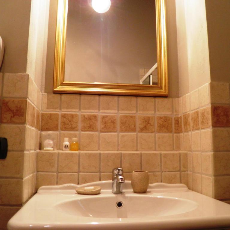 In Centro Charme - Camera Matrimoniale con Bagno Privato - 14