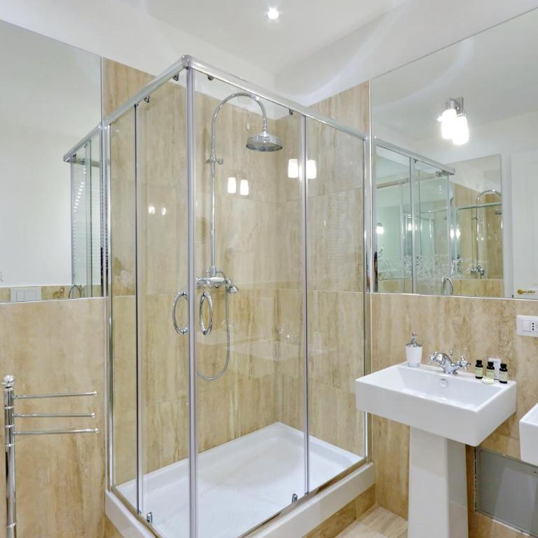 Amazing Piazza Venezia Suites - Appartamento Monolocale Deluxe con Balcone - 5