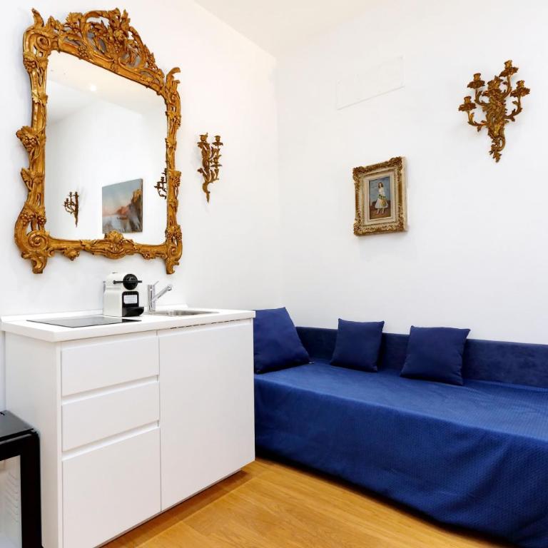 Amazing Piazza Venezia Suites - Appartamento Monolocale Deluxe con Balcone - 11