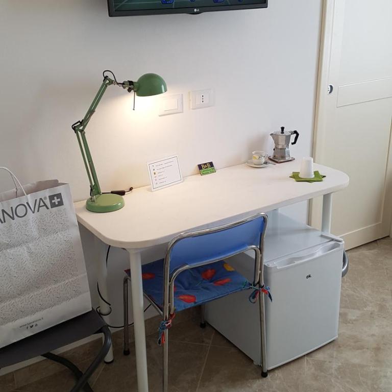 Bed And Breakfast Corticella 24 - Camera Doppia con Letti Singoli con Bagno Privato - 12