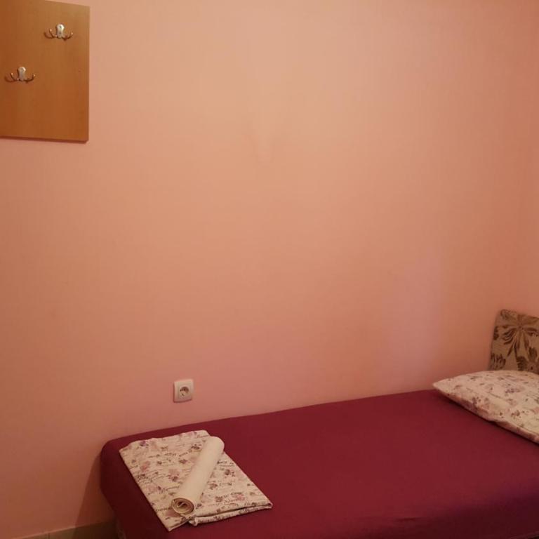 AS MONTENEGRO SUITES - Standardna Dvokrevetna Soba sa Zasebnim Krevetima i Zajedničkim Kupatilom - 7