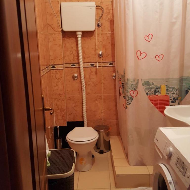 AS MONTENEGRO SUITES - Standardna Dvokrevetna Soba sa Zasebnim Krevetima i Zajedničkim Kupatilom - 8