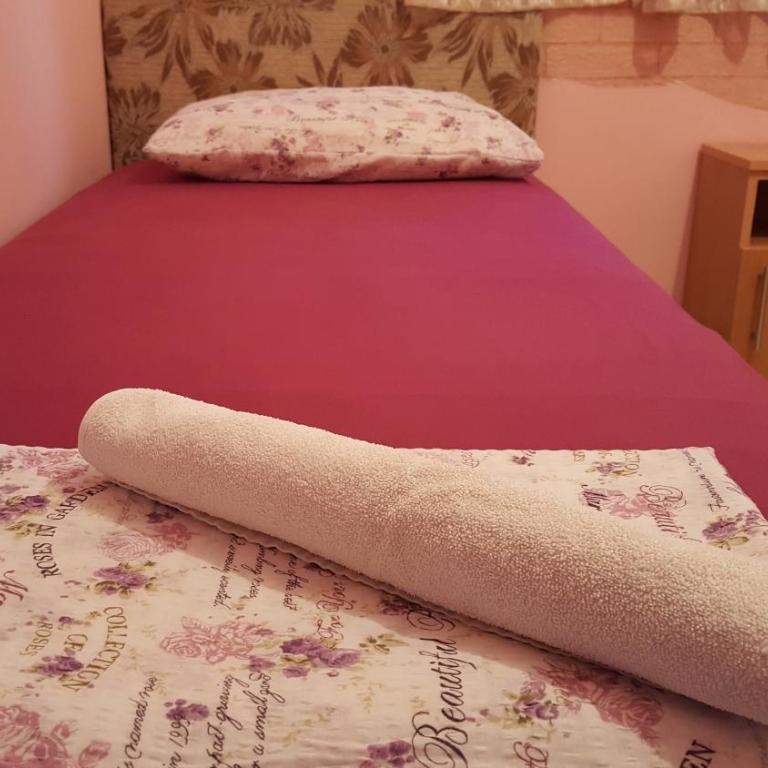 AS MONTENEGRO SUITES - Standardna Dvokrevetna Soba sa Zasebnim Krevetima i Zajedničkim Kupatilom - 10