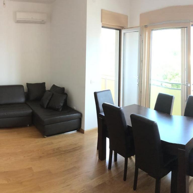 Relax Apartment Becici - One-Bedroom Apartment - 11