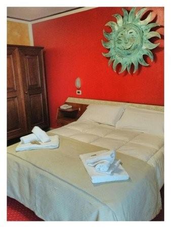 Hotel Rosa Serenella - Camera Matrimoniale - 7