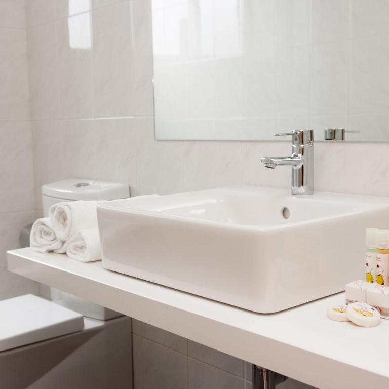 Hotel Universal - Single Room - 2