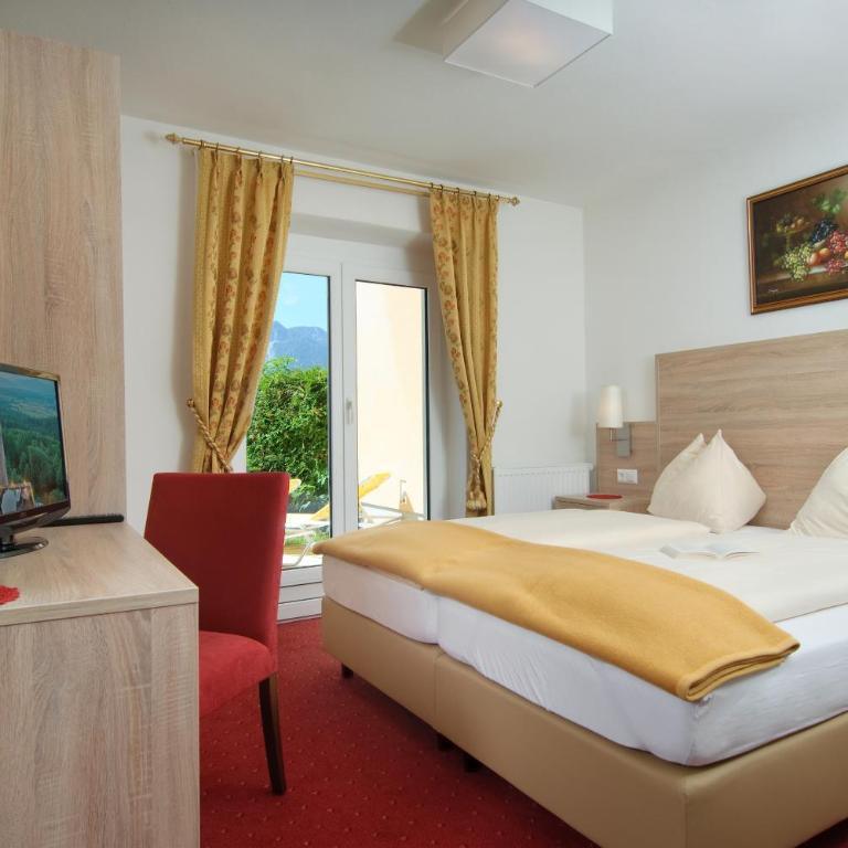 Hotel-Pension Melcher - Doppelzimmer mit Seeblick - 12