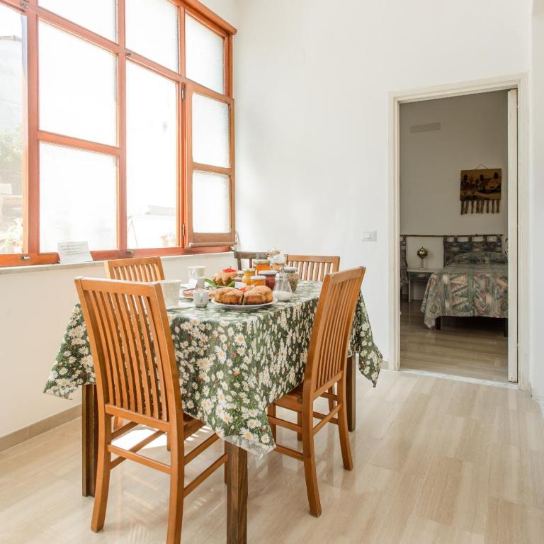 B&B OTIUM - Camera Doppia con Letti Singoli con Bagno Privato Esterno - 4