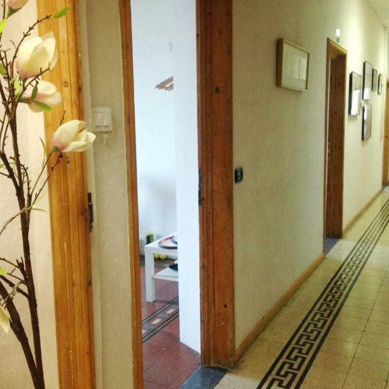 Cadorna - Camera Matrimoniale con Bagno in Comune - 15