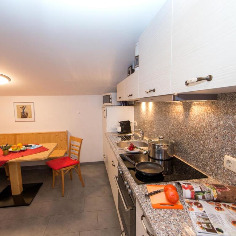 Apartmenthaus Gotthardt - Apartment mit 2 Schlafzimmern - 22