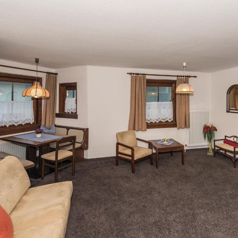 Appartementhaus Renate - Apartment mit 2 Schlafzimmern und Balkon - 2