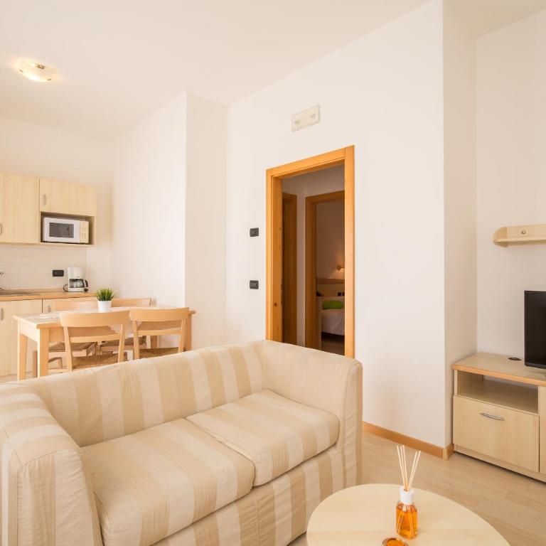Hotel Da Remo - Appartamento con 2 Camere da Letto e Balcone - 10