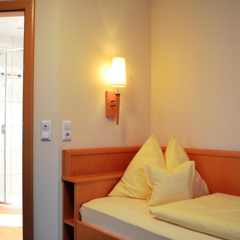 Pension Elisabeth - Einzelzimmer mit Balkon - 6