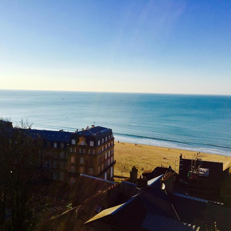 le CORDIER Appartement avec terrasse à TROUVILLE SUR MER - Apartamento con vistas al jardín - 17