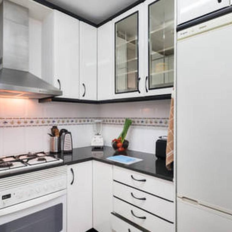 3 bedroom Apartment with private garden on top location Sitges centre beach - Apartamento con vistas al jardín - 8