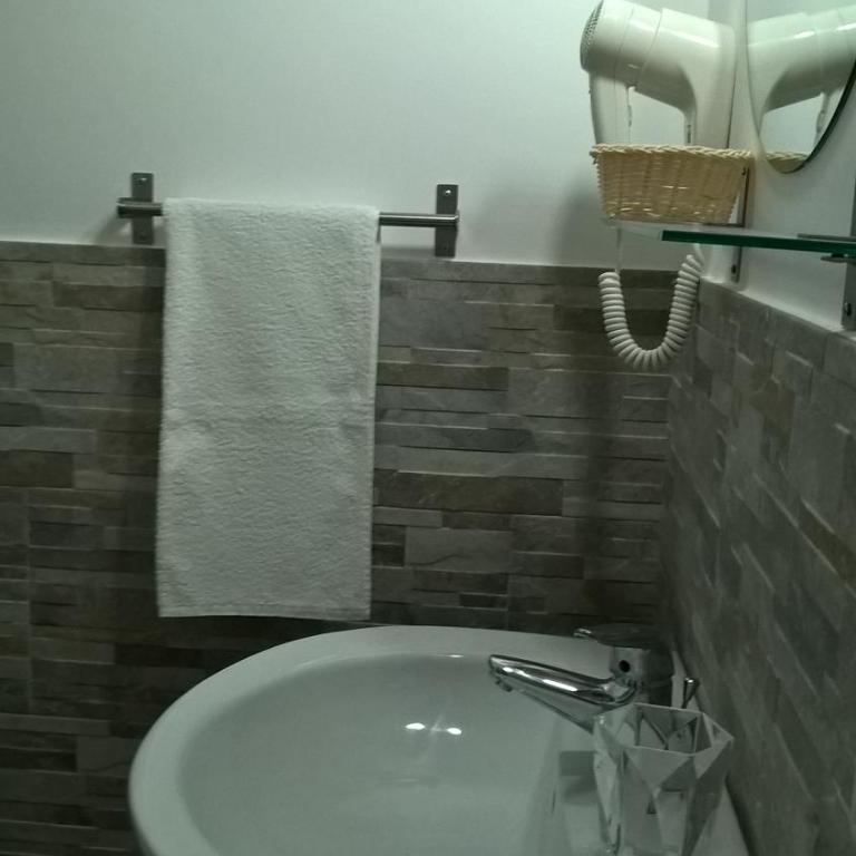 VACANZA A CASA - Gallicano - Casa Vacanze con 3 Camere da Letto - 7